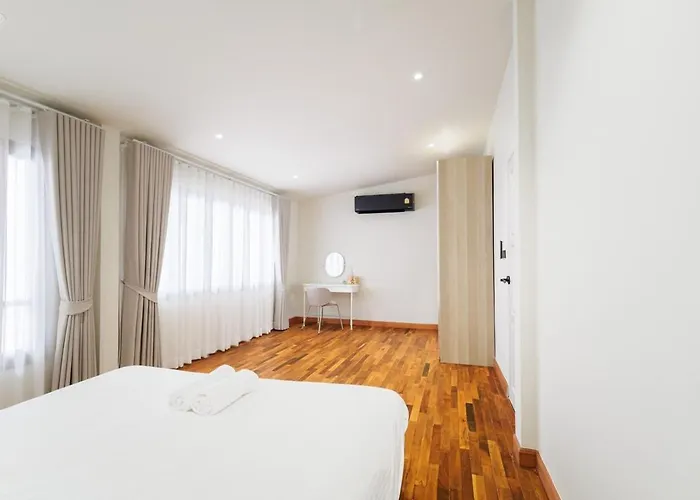 Luxurysukhumvithouse 2br 2bath Kitchen Netflix 1lv 160sqmeteres ヴィラ *