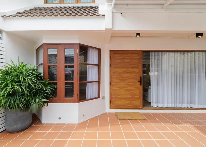 ヴィラ Luxurysukhumvithouse 2br 2bath Kitchen Netflix 1lv 160sqmeteres バンコク都