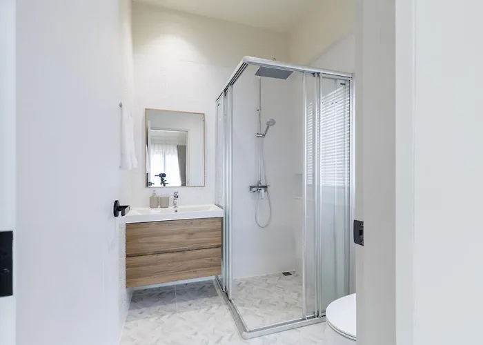 Luxurysukhumvithouse 2br 2bath Kitchen Netflix 1lv 160sqmeteres *