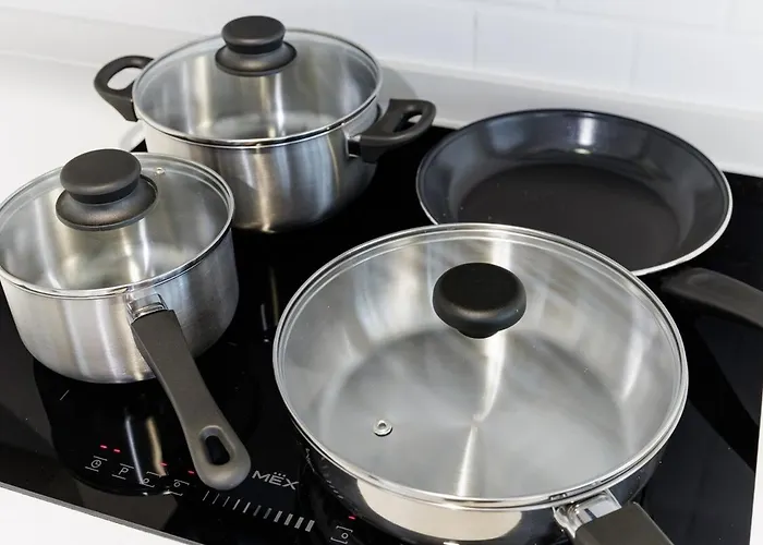 Luxurysukhumvithouse 2br 2bath Kitchen Netflix 1lv 160sqmeteres