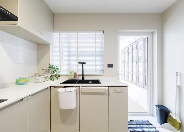 Luxurysukhumvithouse 2br 2bath Kitchen Netflix 1lv 160sqmeteres