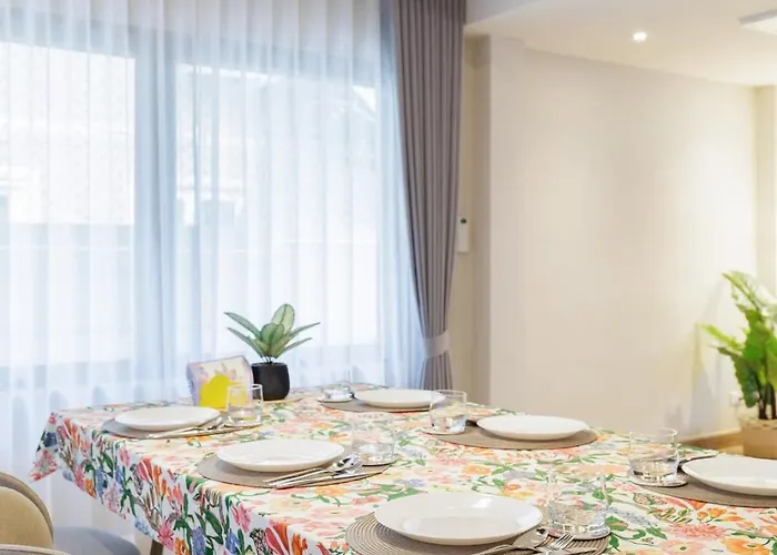 Luxurysukhumvithouse 2br 2bath Kitchen Netflix 1lv 160sqmeteres ヴィラ