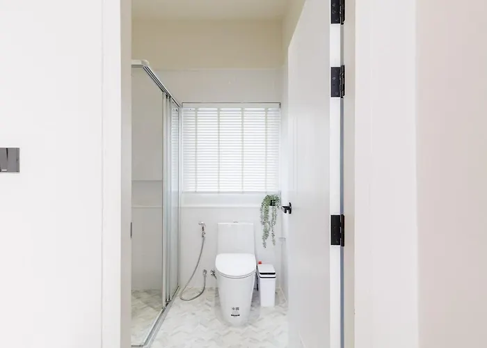 Luxurysukhumvithouse 2br 2bath Kitchen Netflix 1lv 160sqmeteres ヴィラ バンコク都