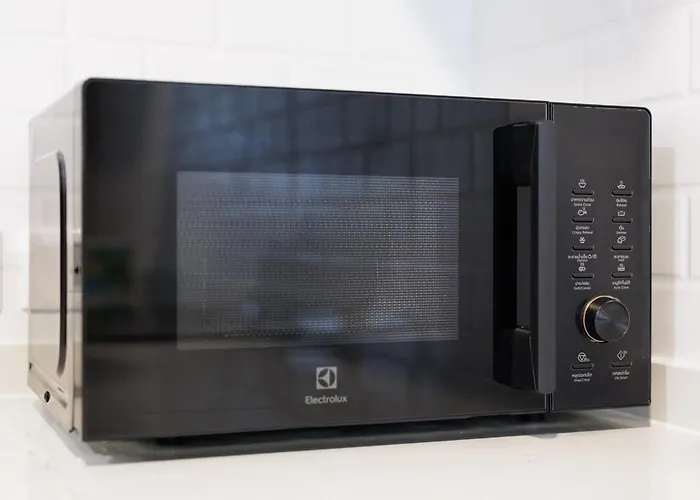 ヴィラ Luxurysukhumvithouse 2br 2bath Kitchen Netflix 1lv 160sqmeteres バンコク都