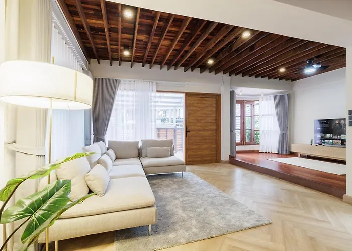 ヴィラ Luxurysukhumvithouse 2br 2bath Kitchen Netflix 1lv 160sqmeteres *